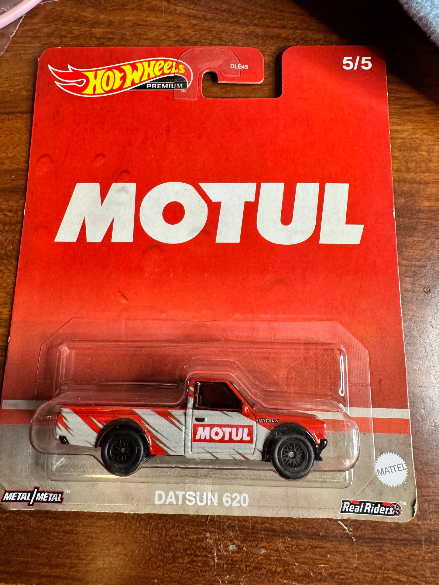 Hot Wheels 2023 Pop Culture Vintage Oil DATSUN 620 MOTUL 5/5 red & gray