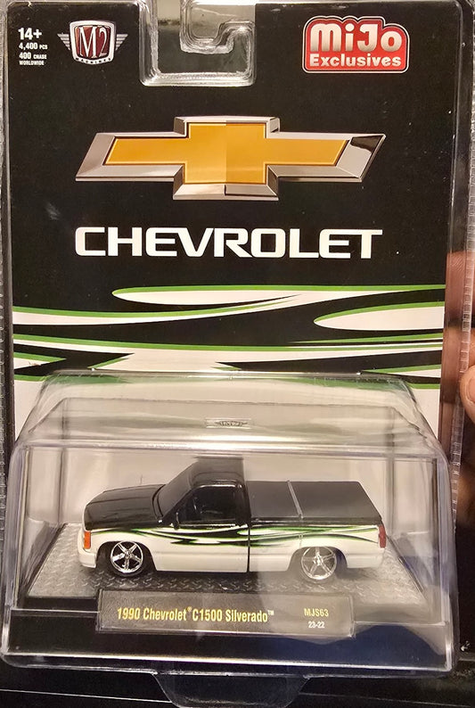 M2 Machines 2023 - Mijo Excl - 1990 Chevrolet C1500 Silverado (White/Blk/Green)